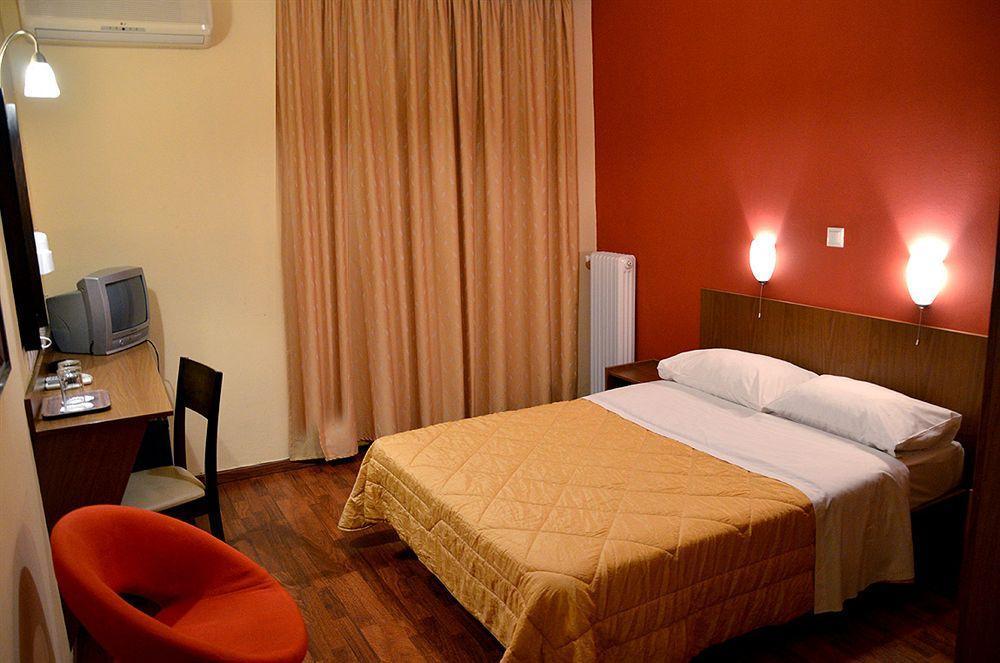 Hotel Exarchion Athene Buitenkant foto