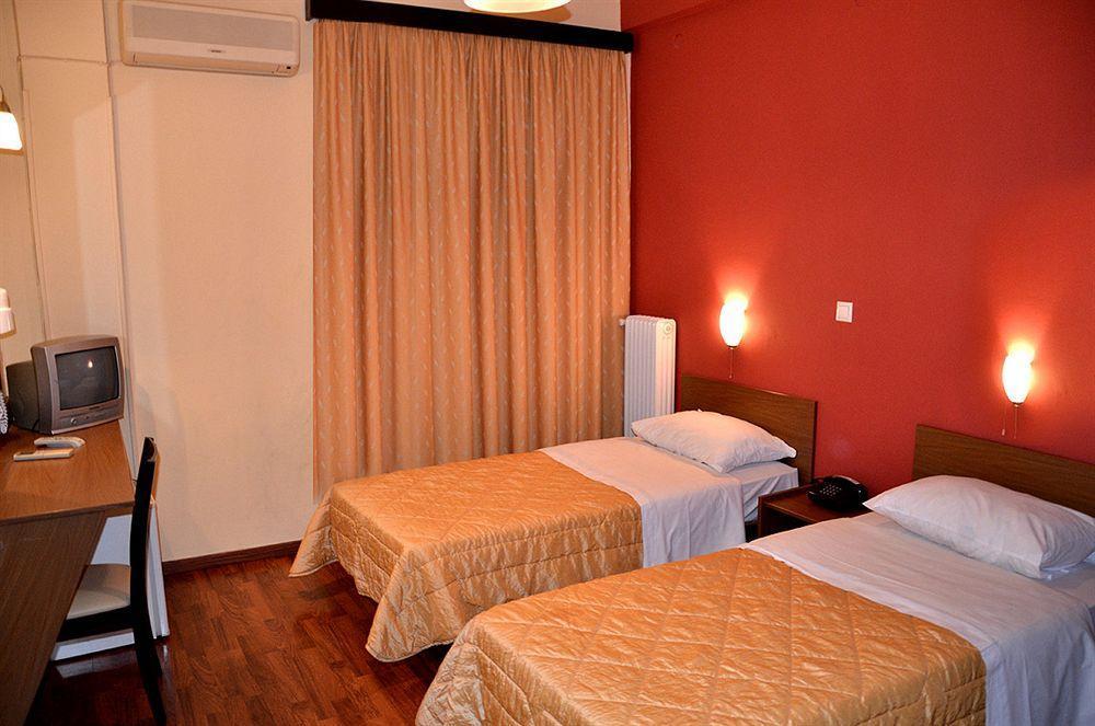 Hotel Exarchion Athene Buitenkant foto